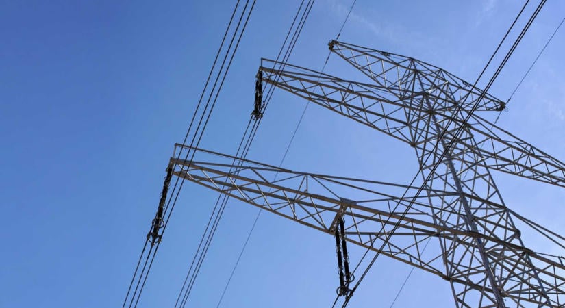 Energiaügyi államtitkár: készüljünk fel a drága villanyáramra
