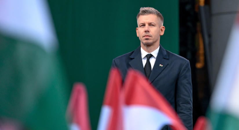 Bejelentette Magyar Péter: duplázódik az emelt összegű családi pótlék is