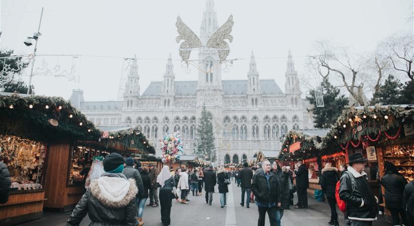 Drágul az utazás, mégis tömegek készülnek az adventi vásárokba