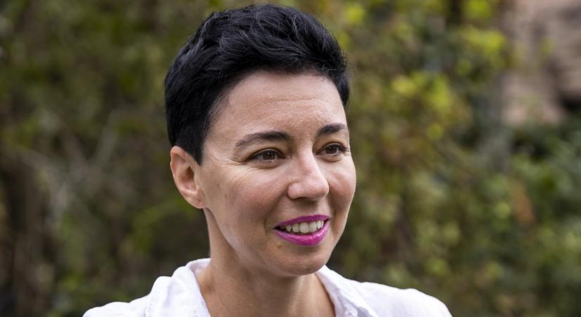 Elképesztő a hasonlóság Járai Kíra és Anettka régi kinézete között - itt fotó