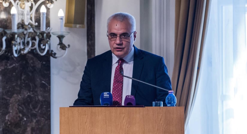 Az ELTE rektora szerint Hankó felhívta, ha oktatóik bírálták a kormányt