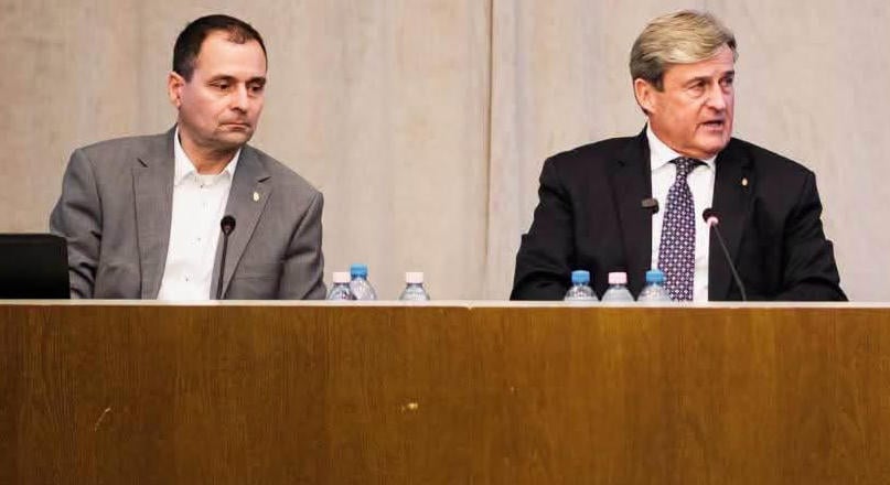 Kapitány István akart lemondani, végül államtitkára távozott