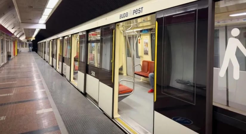 Maszkos fiatalok életveszélyes mutatványa az M2-es metró tetején – ezt reagálta az Origónak a rendőrség