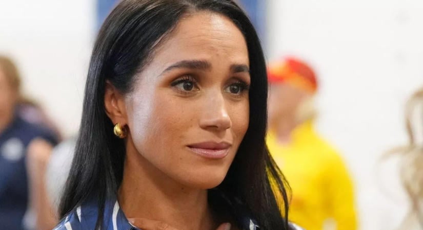 „Megaláztál!” – Meghan Markle tajtékzott a dühtől, amikor megtudta, mi történt a háta mögött