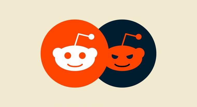Egy Reddit moderátor azért törölte egy asztronauta fotóját, mert szerinte túl homályos volt