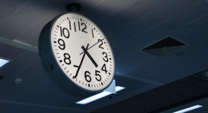 Kiderült, melyik a hét legstresszesebb órája: az eredmény megdöbbentő, mégsem a hétfő a legrosszabb
