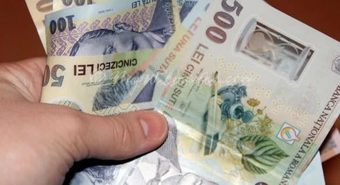 Történelmi mélypontra gyengült a román lej
