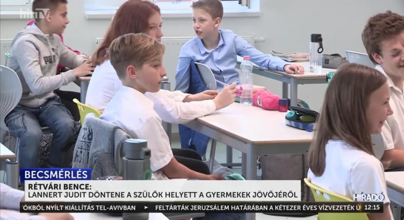 "Kioktatja a családokat": Rétvári Bence élesen kritizálta Lannert Judit oktatásügyi terveit