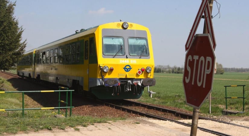 Figyelem! Péntektől vonatpótló buszok közlekednek ezen a zalai vonalon
