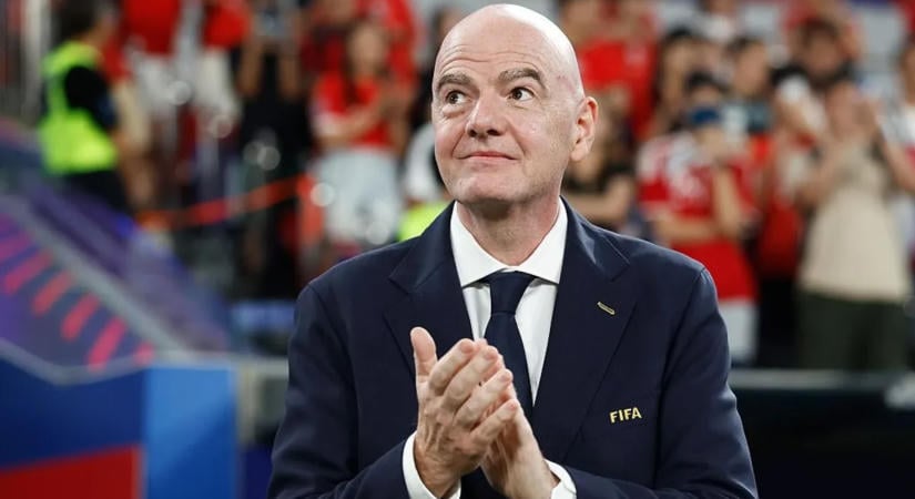 Gianni Infantino csak a rossz kommunikációért kért bocsánatot a FIFA ülésén