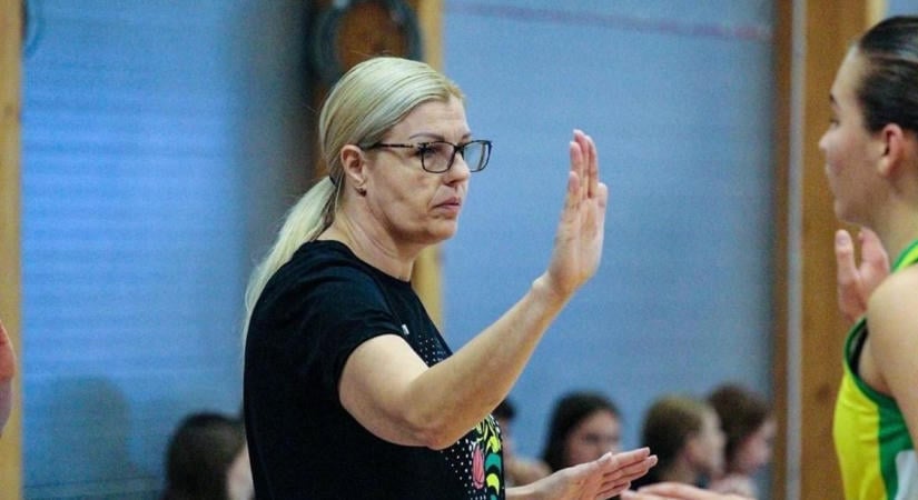 "Az év edzője" elismerést vehette át a Soproni Darazsak edzője