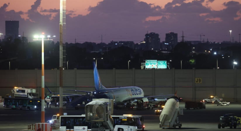 A tel-avivi repülőtérnek vagy egy felhőkarcolónak vezette volna a gépet a flydubai-járat másodpilótája