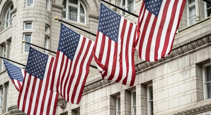 Amerikai tőzsde Július 8. – Trump újra borzolja a hangulatot a Wall Street-en, az olaj ára 80 dollárra ugrott