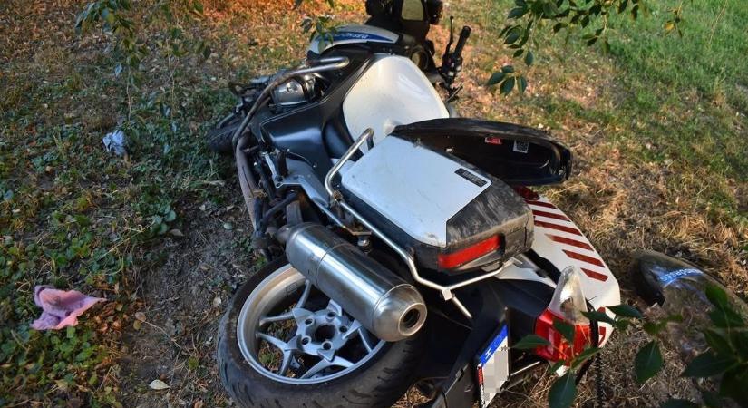 Motoros rendőrrel is ütközött a menekülő sofőr Baján – döntött a bíróság  fotók, videó