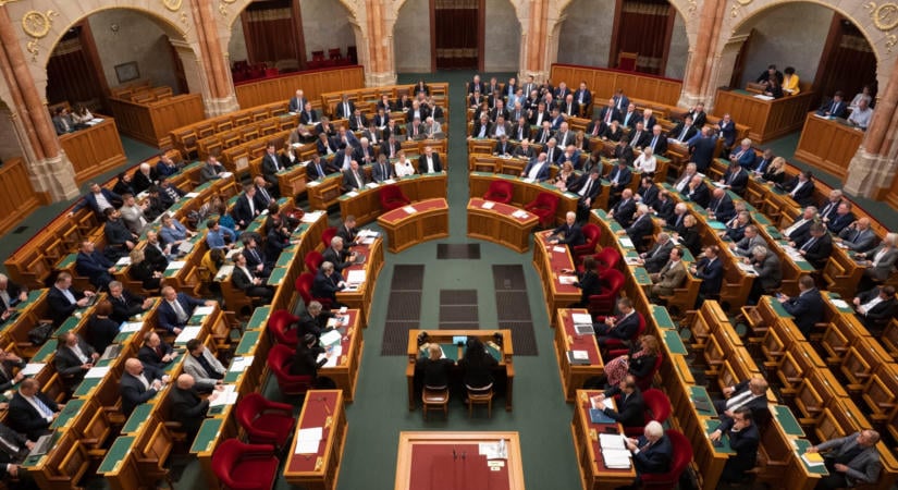 Több ezer, korábban nem nyilvános kormányhatározatot hoztak nyilvánosságra