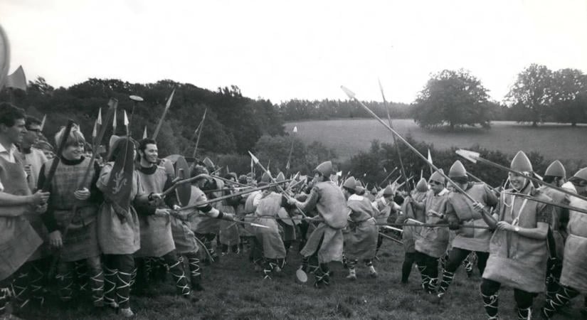 Alaposan összeverekedtek a hastingsi csata újrajátszói 1966-ban