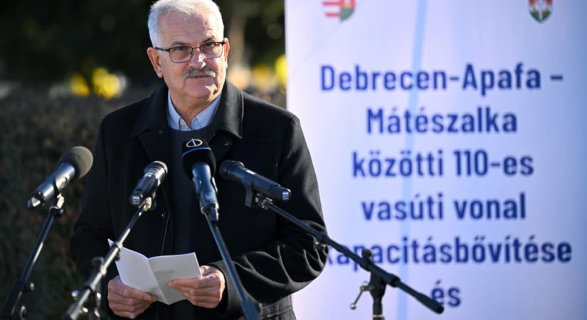 Gyanúsítottként hallgatták ki Simon Miklós korábbi fideszes képviselőt
