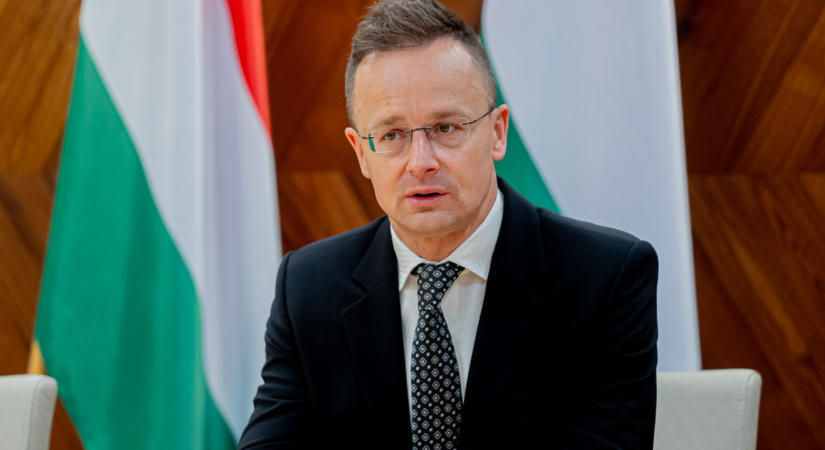 Kiderült, kötelező volt-e a részvétel a Külügyminisztérium munkatársainak Szijjártó Péter sajtótájékoztatóin
