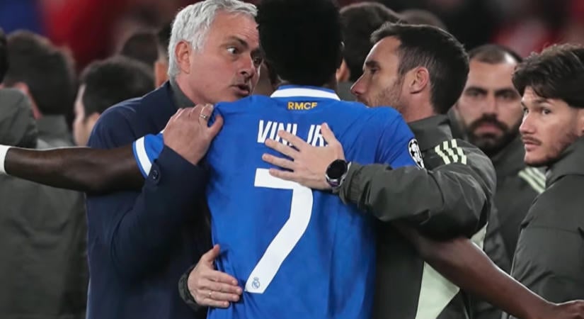 José Mourinho figyelmeztette Vinícius Júniort: baj lesz, ha így folytatja