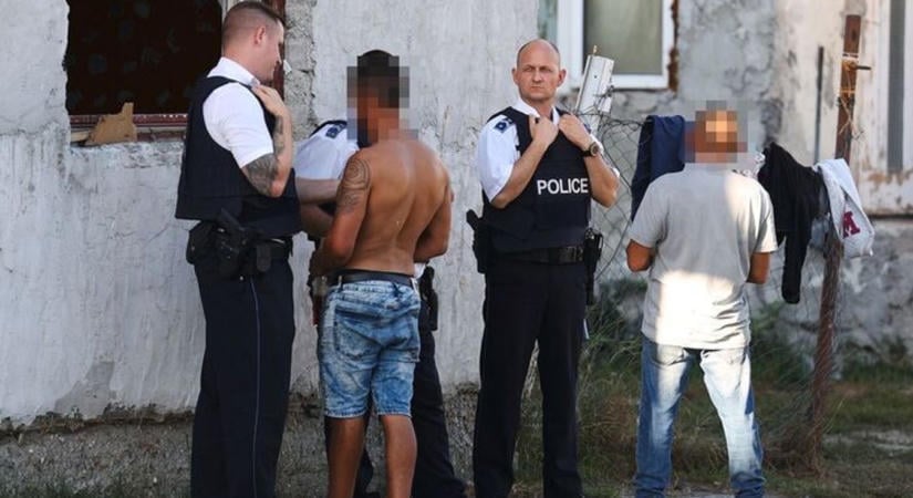 Pénzzel segíti Paks a rendőrök munkáját – külön forrást is félretettek