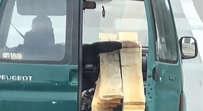 Itt a nap szállítója – minek a spanifer, ha van két kezed?