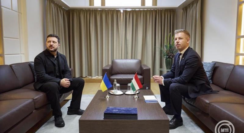 Magyar Péter Zelenszkijjel folytatott megbeszélésén üdvözölte a kárpátaljai magyar kisebbség jogainak erősítéséről létrejött politikai megállapodást