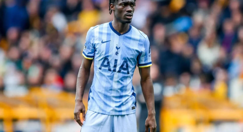 Új állomáshely: Yves Bissouma az Ajax csapatához igazolhat