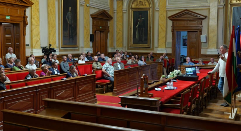 Aszályfórum Vásárhelyen: „Az időnk elfogyott, nagyon nagy a baj”