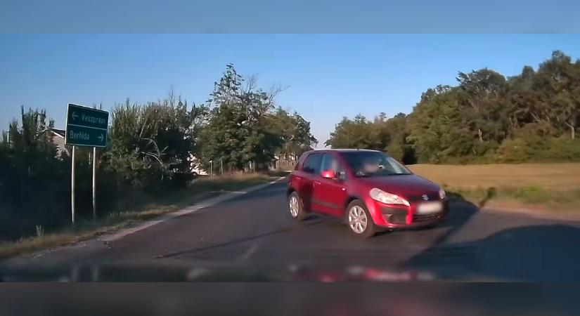 Videón a berhidai vakrepülés: hajszálon múlt a súlyos baleset