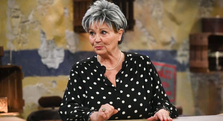 Öngyilkossággal fenyegette férjét Bay Éva, a magyar köztévé sztárja