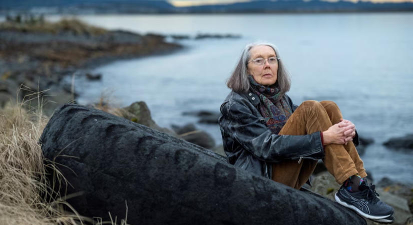 Anne Carson prófétikus költészete Pilinszkyéhez hasonlít, csak Pilinszky meztelenebb