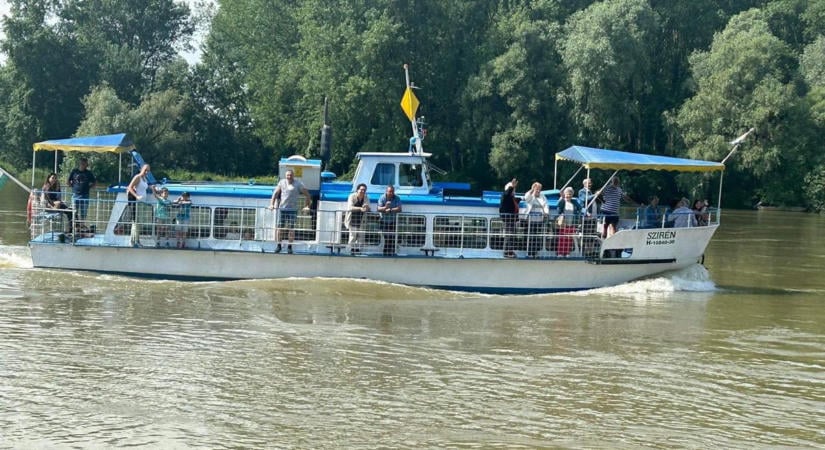 Több száz kiló hal került a Drávába
