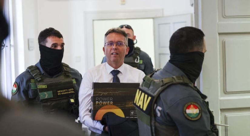 Február elejéig letartóztatásban maradhat Hankó Balázs