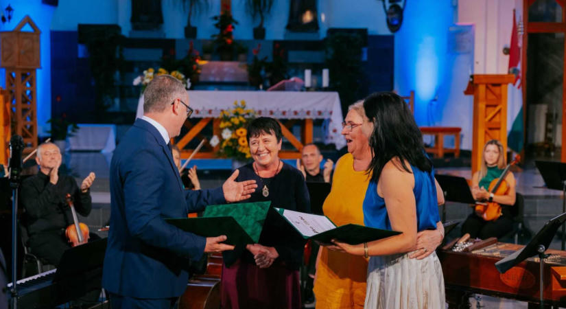 Ádám Katalin és Roth Györfi Erzsébet kapta idén Csíkszereda Pro Urbe-díját