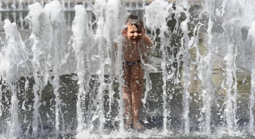 Csütörtök délután 41,6 Celsius-fokig emelkedett a hőmérséklet