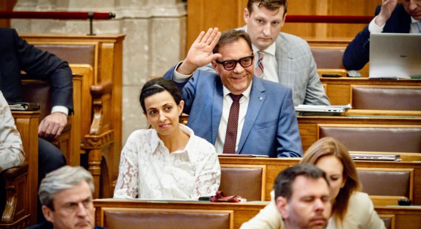 Lerántotta a leplet Pócs Jánosról a legnagyobb ellenfele – Magyar Péternek is üzent