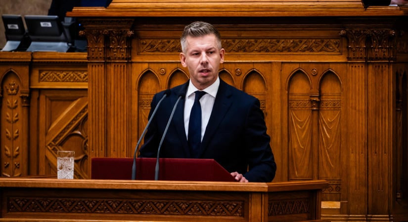 Magyar Péter súlyos vádat fogalmazott meg: Szervezetten végrehajtott, tiltott pártfinanszírozás - Az Országgyűlés ülése