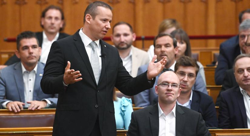 Mi köze a Mi Hazánknak a mostanában népszerűvé vált uniós népszavazáshoz?