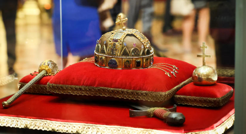 Megnyílt az Országház a nagyközönség előtt augusztus 20. alkalmából