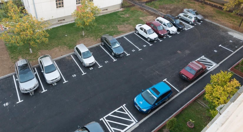 Így változik a parkolási rend Sepsiszentgyörgyön – Két zóna, különböző óradíjak