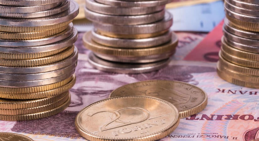 Jól állta a sarat a forint