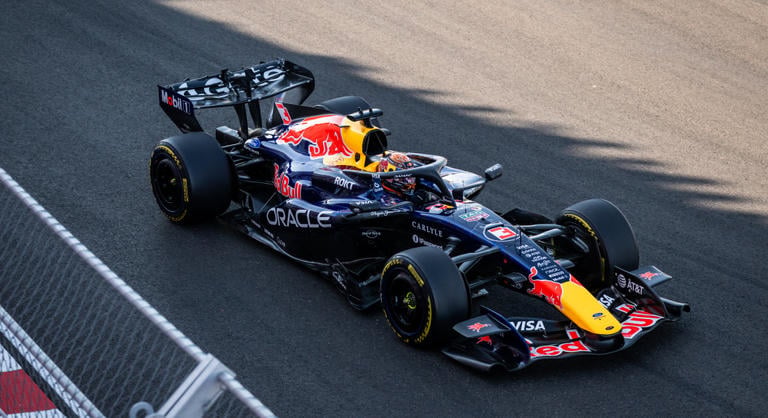 Max Verstappen ezúttal a szingapúri sprintfutamon indulhat az élről