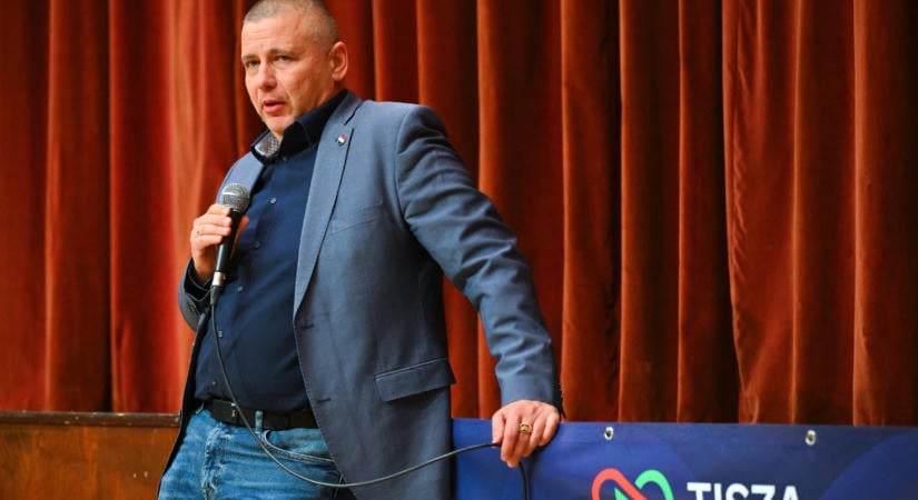 Bekiabálások Ruszin-Szendi Romulusz fórumán