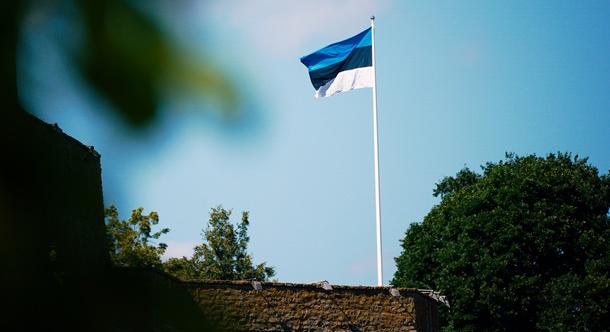 Észtország egyelőre nem zárja le az orosz határt, de készen áll a gyors intézkedésre