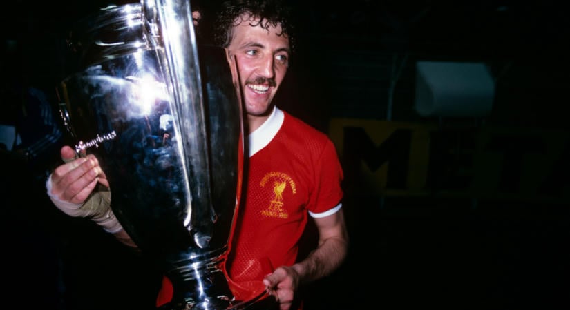 Ma 72 éves a Liverpool legendás védője, Alan Kennedy