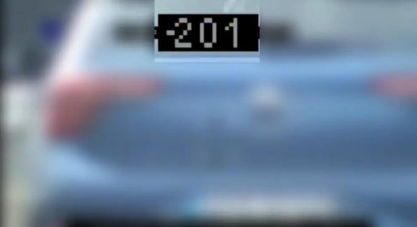 Több mint 200 km/órával száguldott a rendőrök előtt! Íme a bírság összege!