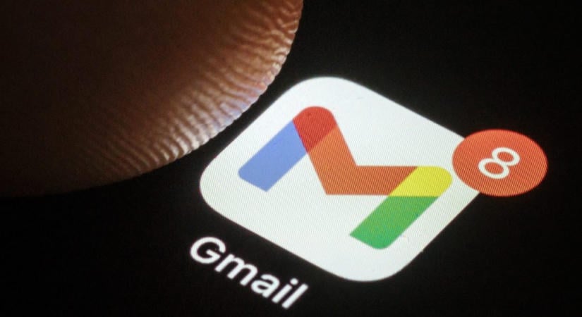 Önnél is kék nyilacskák lepték el a Gmail felületét? Itt a magyarázat