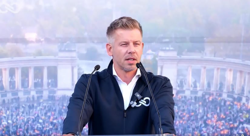 Magyar Péter üzent a sajtónak - „Előtte legalább kérdezzenek!”