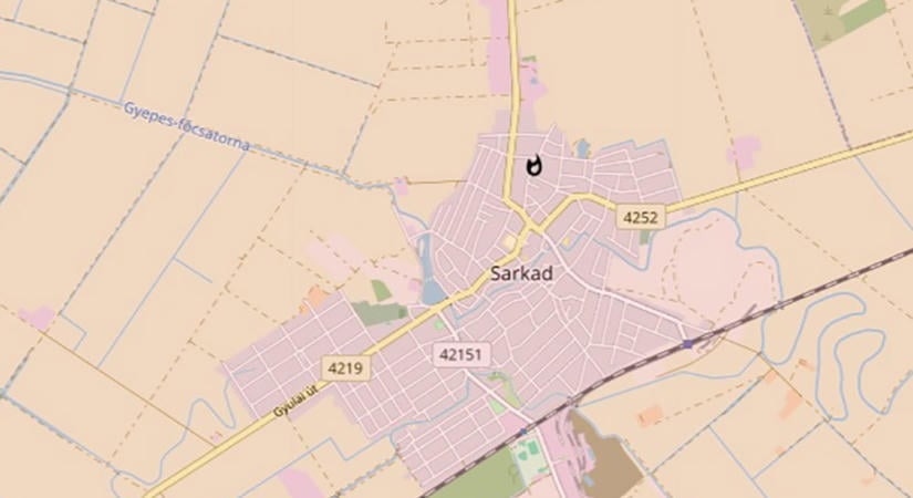 Lángok csaptak fel Sarkadon: három portát is elért a tomboló tűz