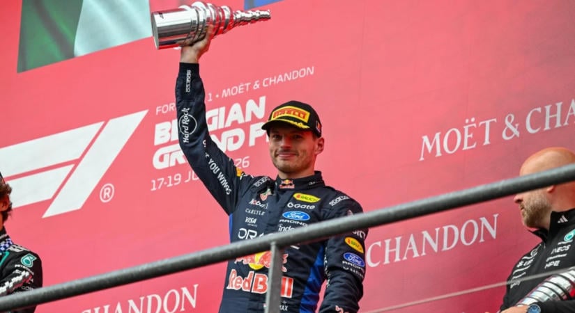 Max Verstappen 2030-ig hosszabbított a Red Bullnál